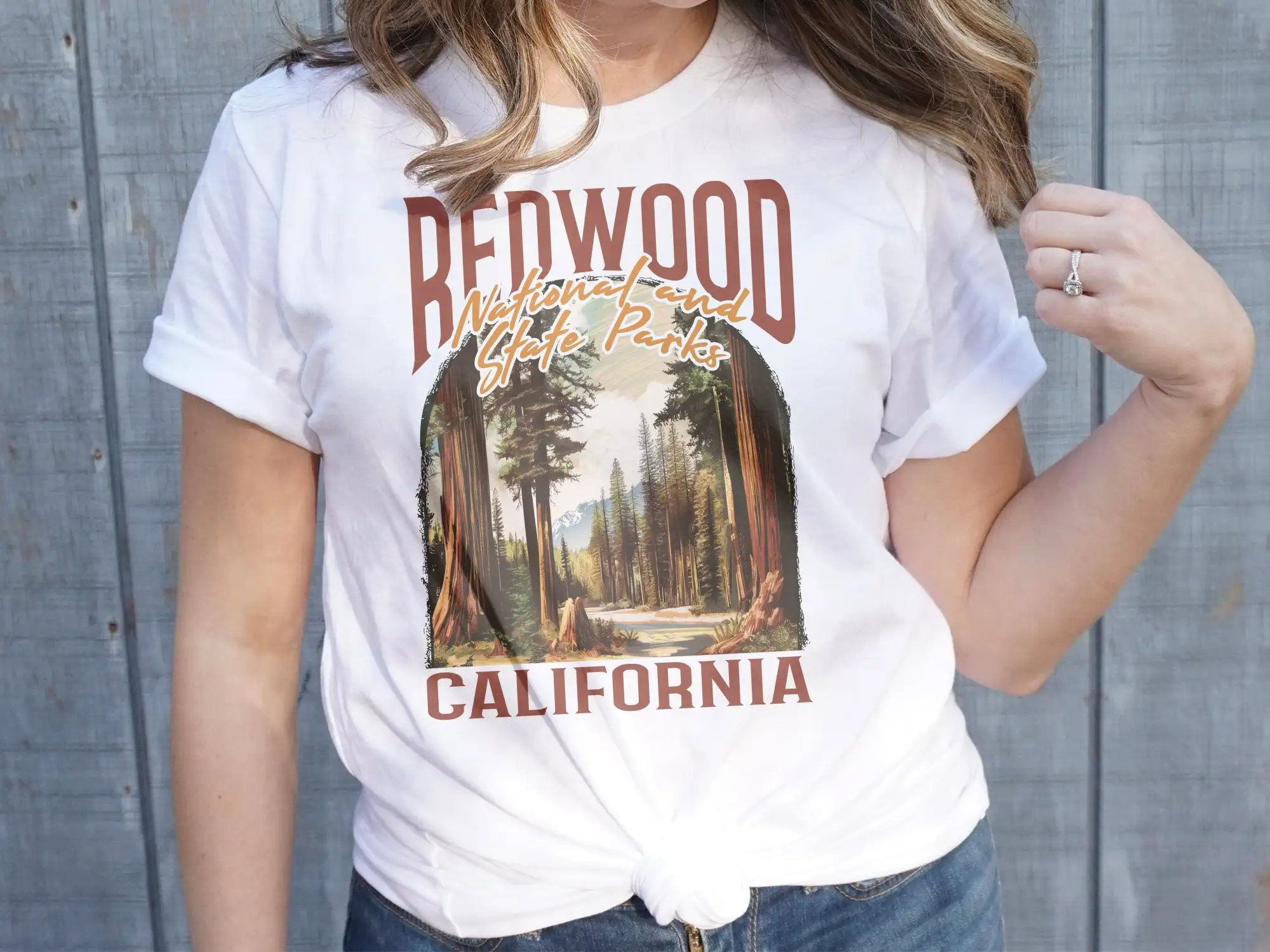 Outdoor Adventure Wear - Camiseta Redwood National and State Parks,